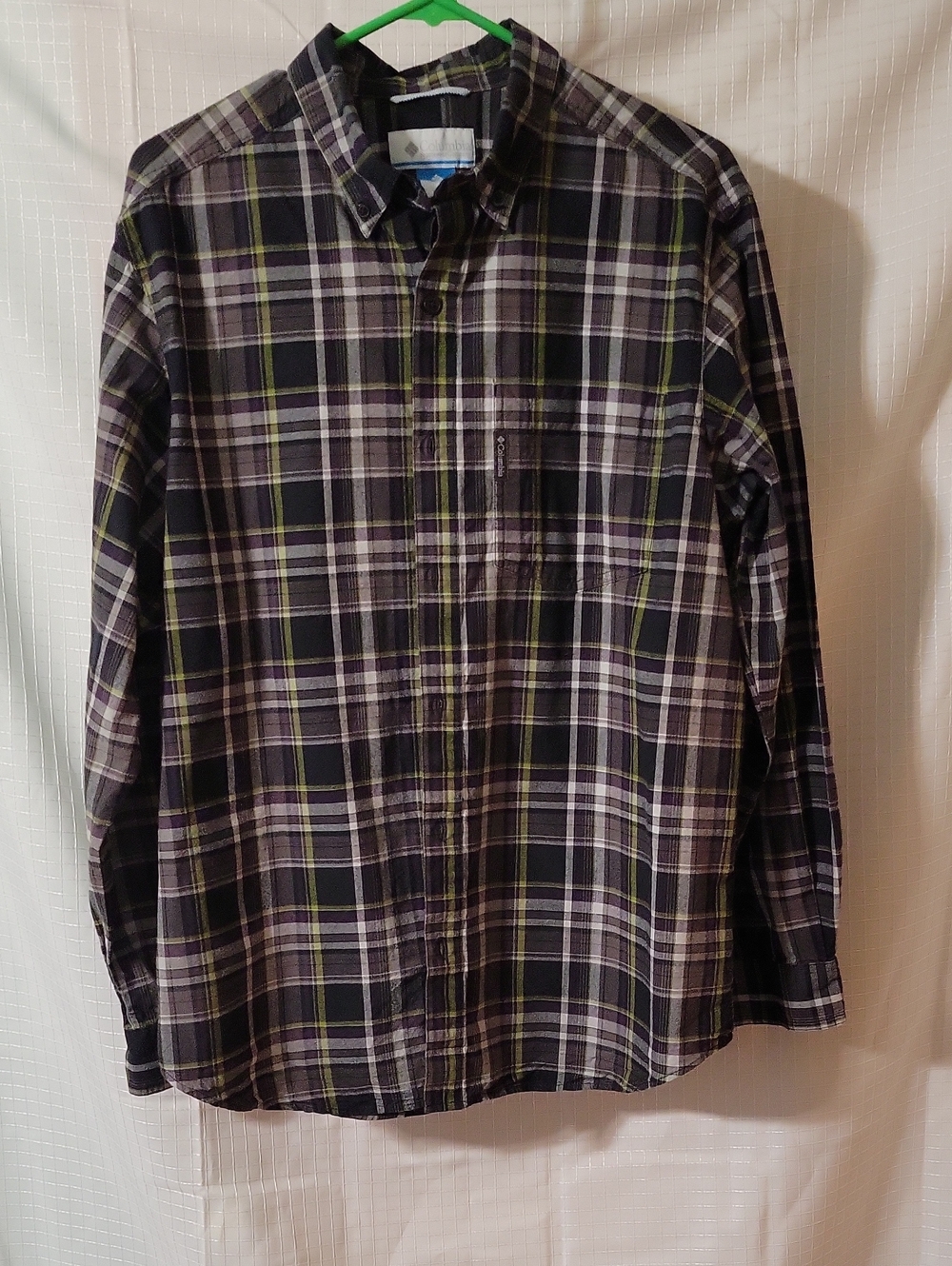 Columbia Men's Plaid Green And Black Dress Shirt, Size M